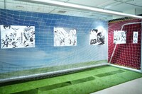 「ブルーロック展」の様子。