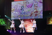 NonSugar。左から太陽ペッパー役の山下七海、真中のん役の田中美海、月川ちり役の大森日雅。