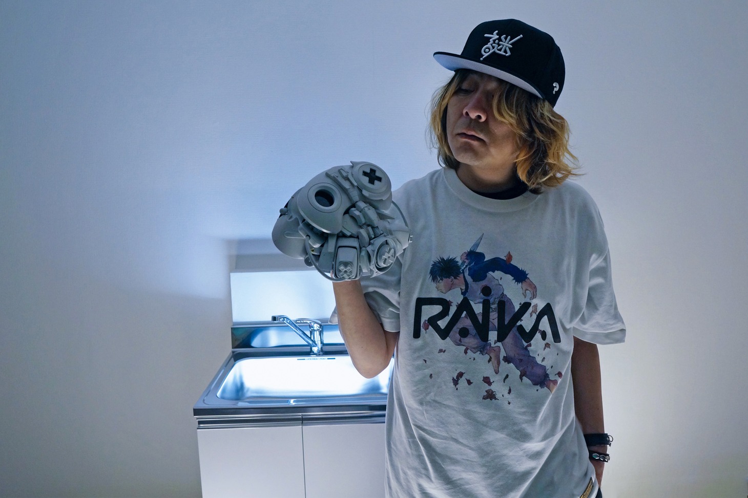 半袖Tシャツの着用イメージ。