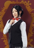 知念紗耶扮するコユキ。