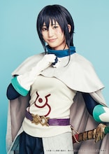 七木奏音扮するシズ。