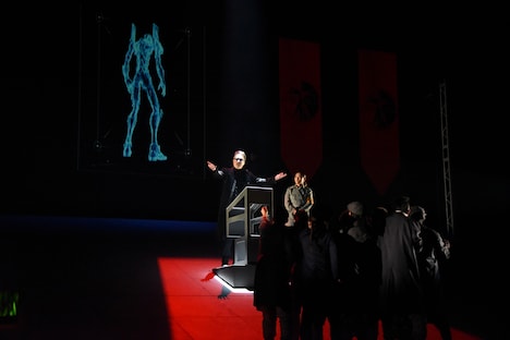 「舞台・エヴァンゲリオン ビヨンド」公開ゲネプロの様子。