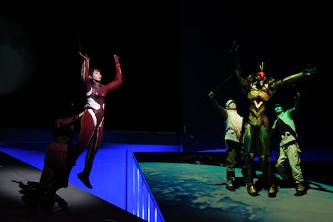 「舞台・エヴァンゲリオン ビヨンド」公開ゲネプロの様子。