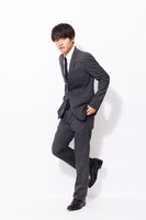 赤楚衛二扮する向井悟。