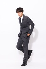 赤楚衛二扮する向井悟。