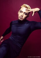 GRIND扮するマッスルズのトム。