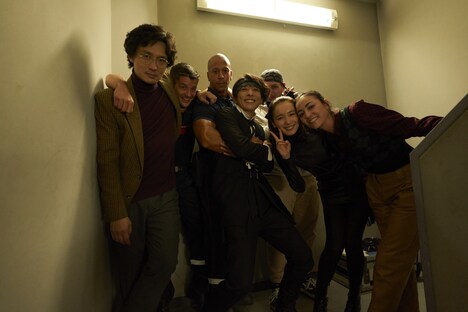 映画「岸辺露伴 ルーヴルへ行く」メイキングカット。