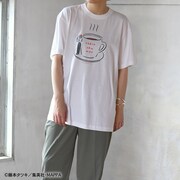 TVアニメ「チェンソーマン」と、イラストレーター・鬼頭祈がコラボしたビッグTシャツの着用イメージ。