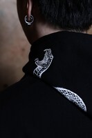 パーカーの着用イメージ。