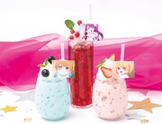 「アクアのチョコミルクドリンク」（左）「アイのベリーハーブティーレモネード」（中央）「ルビーのいちごヨーグルトドリンク」（右）。