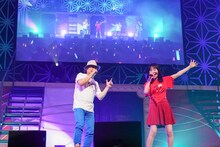 左から檜山修之、國府田マリ子。