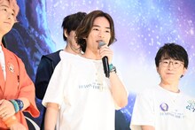 左から代永翼、小野賢章、阿部敦。