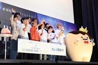 「劇場版アイドリッシュセブン LIVE 4bit BEYOND THE PERiOD」舞台挨拶の様子。