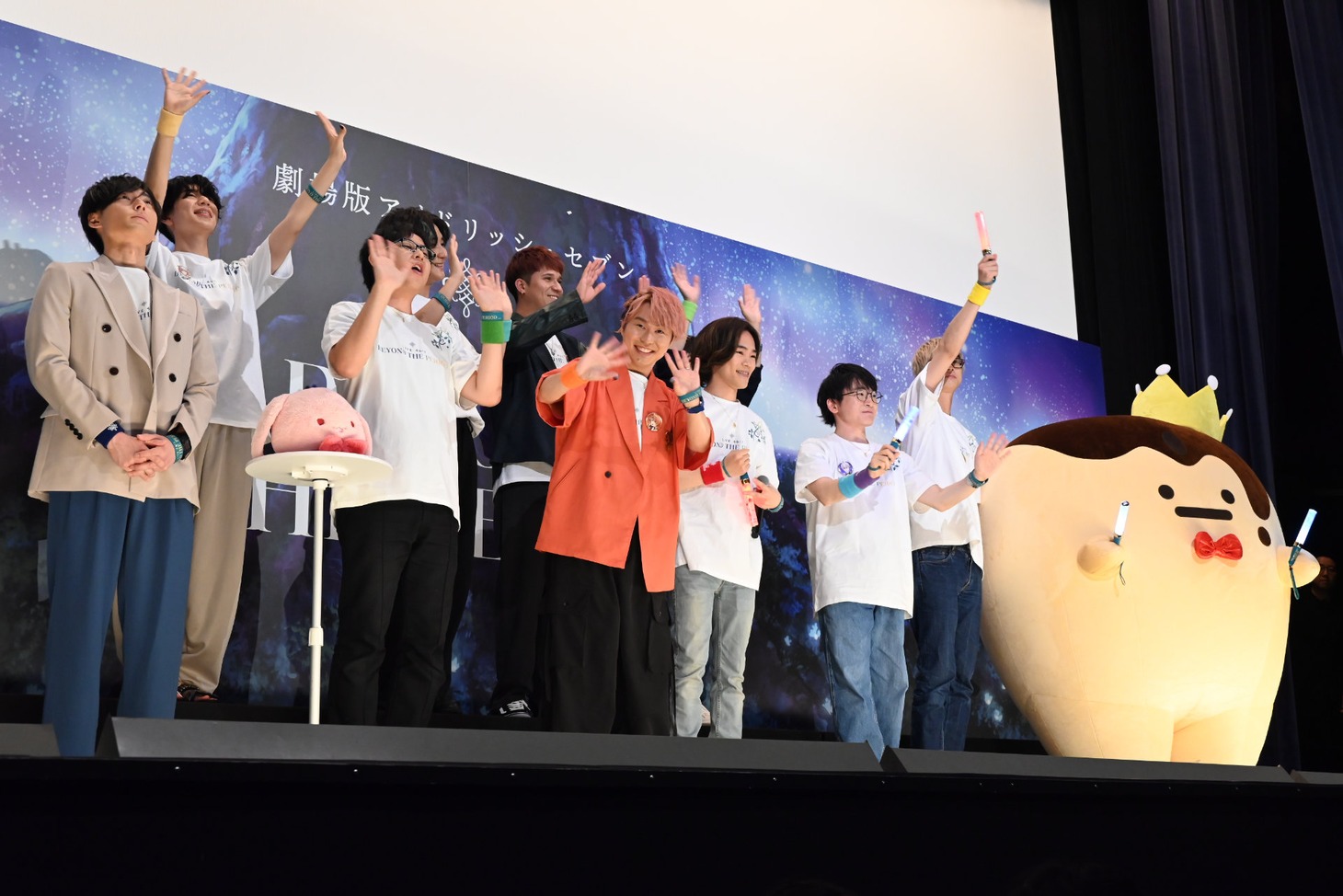 「劇場版アイドリッシュセブン LIVE 4bit BEYOND THE PERiOD」舞台挨拶の様子。