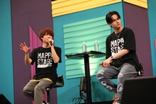 左から上村祐翔、武内駿輔。