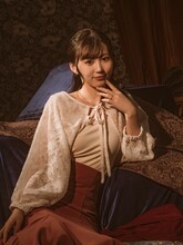 三原羽衣演じる犬飼麗香。