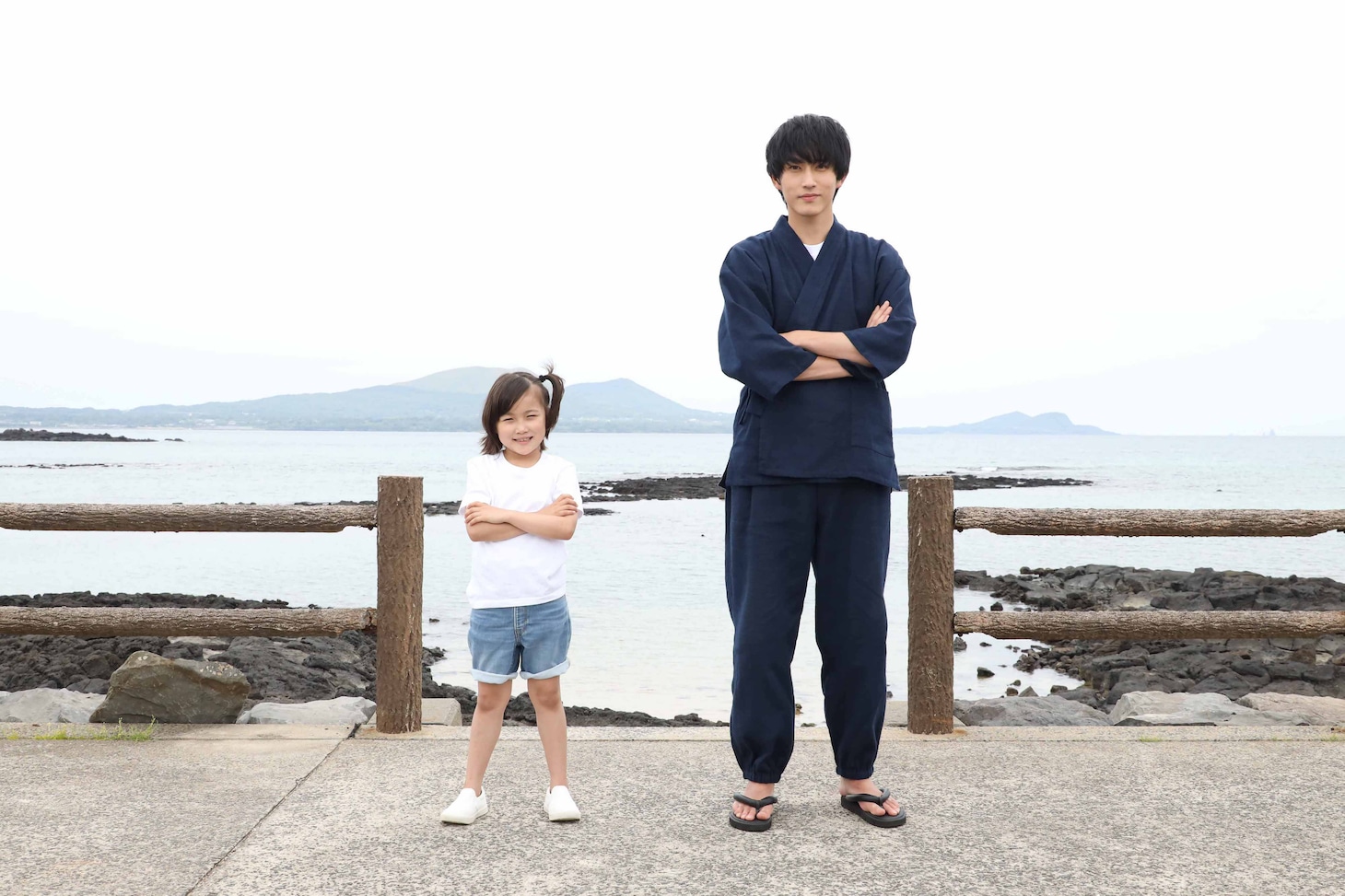 宮崎莉里沙（左）と杉野遥亮（右）。(c)フジテレビ