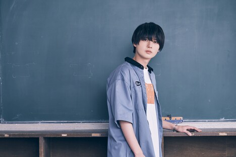 井上瑞稀扮する真田透。 (c)「なれの果ての僕ら」製作委員会 (c)内海八重/講談社