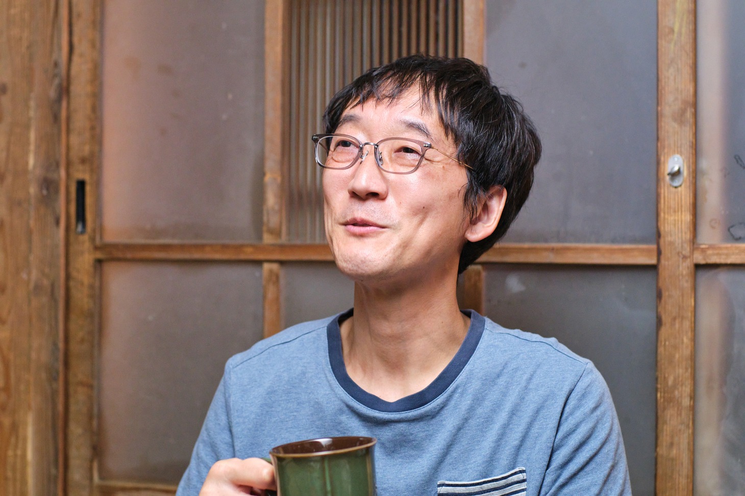 やべけんじ演じる陽渚の父。