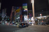 「彼女、お借りします」デザインになった渋谷大盛堂ボード。