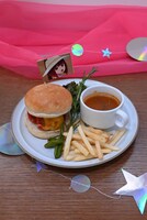 「有馬かなのピーマン肉詰めハンバーガー」