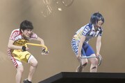 「舞台『弱虫ペダル』インターハイ篇 The WINNER」より。(c)渡辺航(週刊少年チャンピオン)2008/「弱虫ペダル」GR製作委員会2014 (c)渡辺航(週刊少年チャンピオン)/マーベラス、東宝、CAセガジョイポリス
