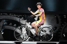 「舞台『弱虫ペダル』SPARE BIKE篇～Heroes!!～」より。 (c)渡辺航（秋田書店）2008／ 舞台『弱虫ペダル』製作委員会