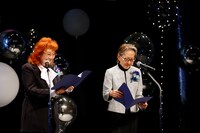 左から野沢雅子、池田昌子。