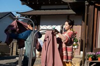 映画「水は海に向かって流れる」より。