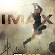 「キングダム 運命の炎」IMAX版ポスター&場面写解禁、信が光を背に剣を振るう