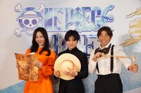 左から本田望結、宇野昌磨、織田信成。