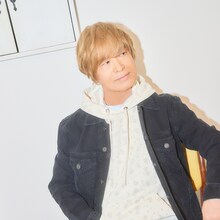 古谷徹による着用イメージ。