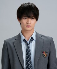 四鬼夕也役の浮所飛貴。