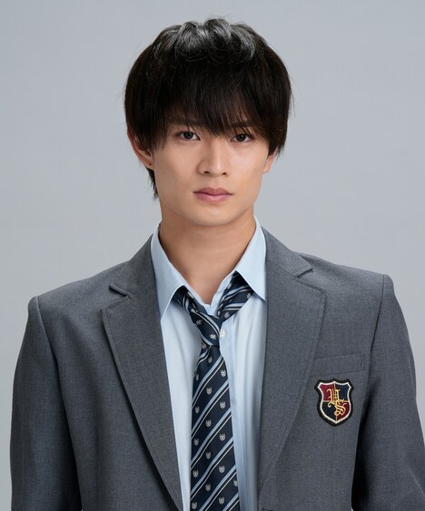 四鬼夕也役の浮所飛貴。