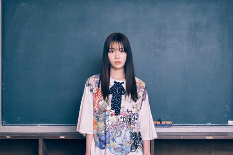 中村里帆扮する山口茉莉花。かつて相沢すみれと小山内彩にいじめられていたため、2人に対して強い恨みを持つ。