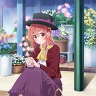 「かのかり」花屋の前に腰かけてこちらを見つめる、桜沢墨のデートビジュアル