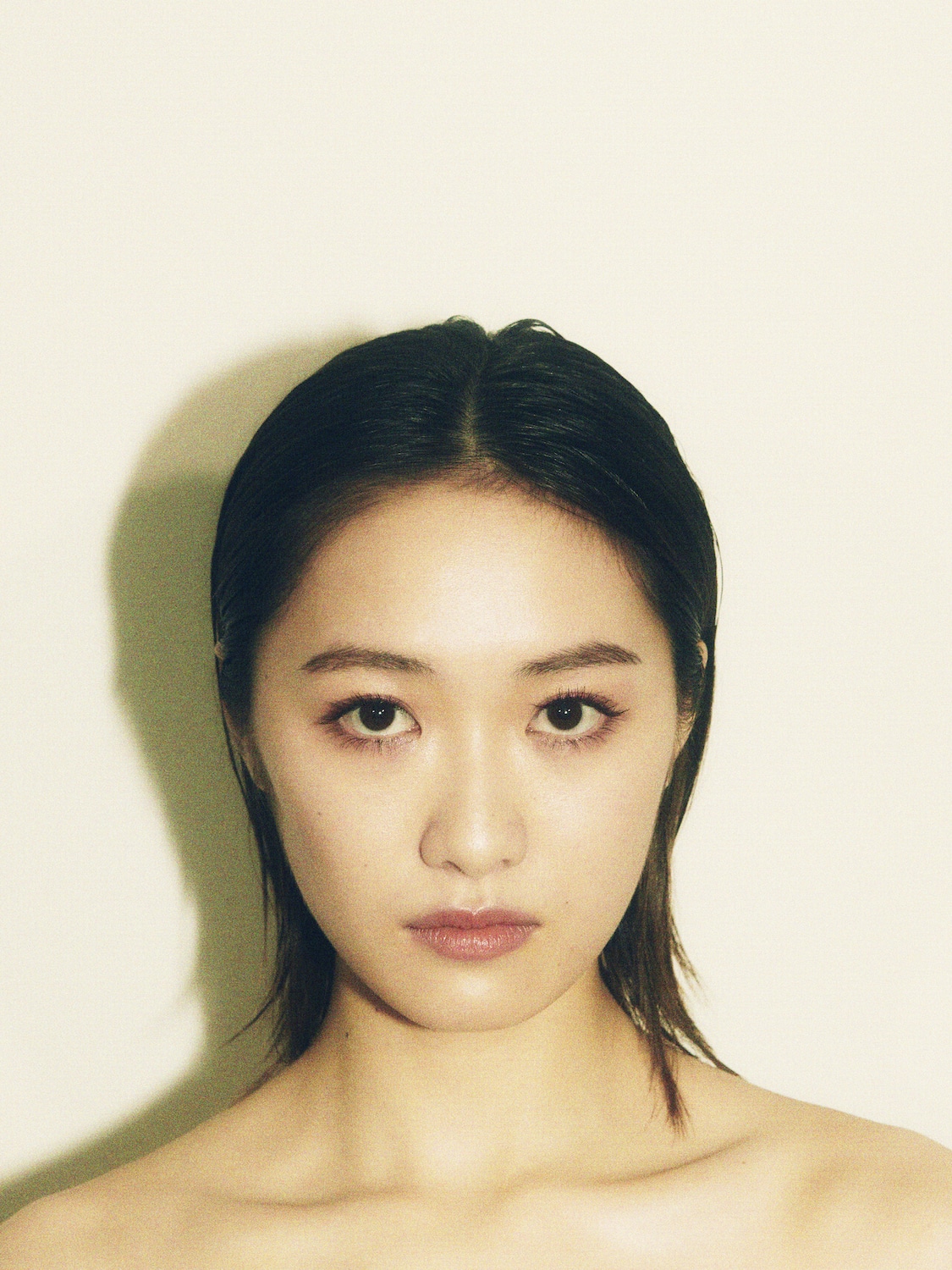 橋本明日美役の工藤遥。 (c)ABC