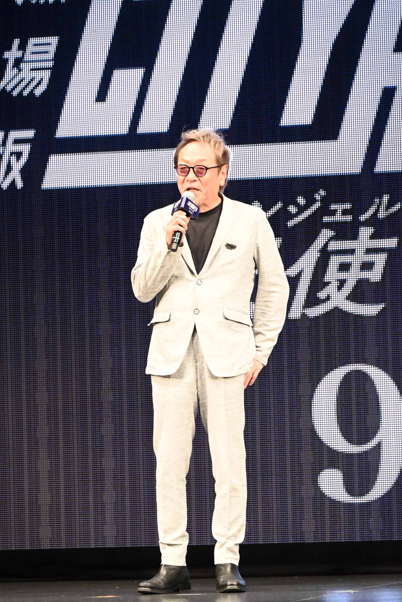 堀内賢雄