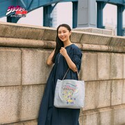 「ONOFFYFREE×ジョジョの奇妙な冒険 ダイヤモンドは砕けない 刺繍バッグ 岸辺露伴」使用イメージ