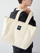 「ワールドトリガー クリアトートバッグ」使用イメージ