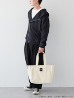 「ワールドトリガー クリアトートバッグ」使用イメージ