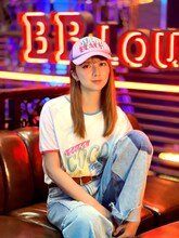 上白石萌歌扮する英子。 (c)フジテレビ