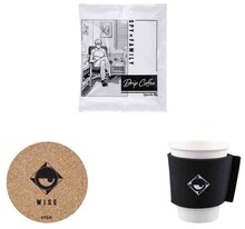 「ドリップコーヒーセット」税込1650円。 (c)遠藤達哉/集英社