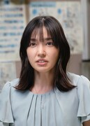 桜庭橋子役の我妻三輪子。