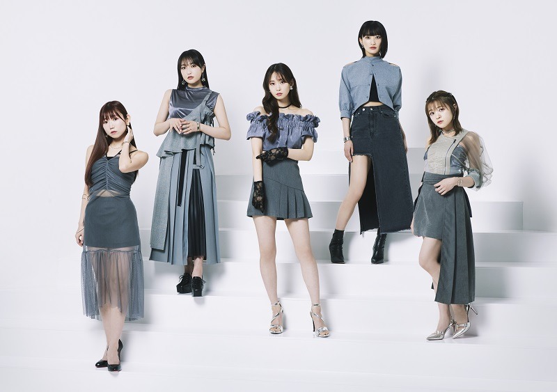 i☆Risの新アーティスト写真。左から山北早紀、久保田未夢、芹澤優、茜屋日海夏、若井友希。