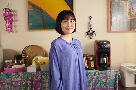 岩井七世扮する美衣子。