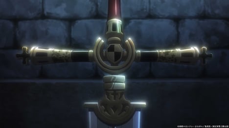 エクス(CV:小林親弘)。王国歴代の名騎士と共に数々の戦場を戦い抜いた、意思を持つ聖剣。姫のよき相棒でもある。 (c)春原ロビンソン・ひらけい/集英社・国王軍第三騎士団