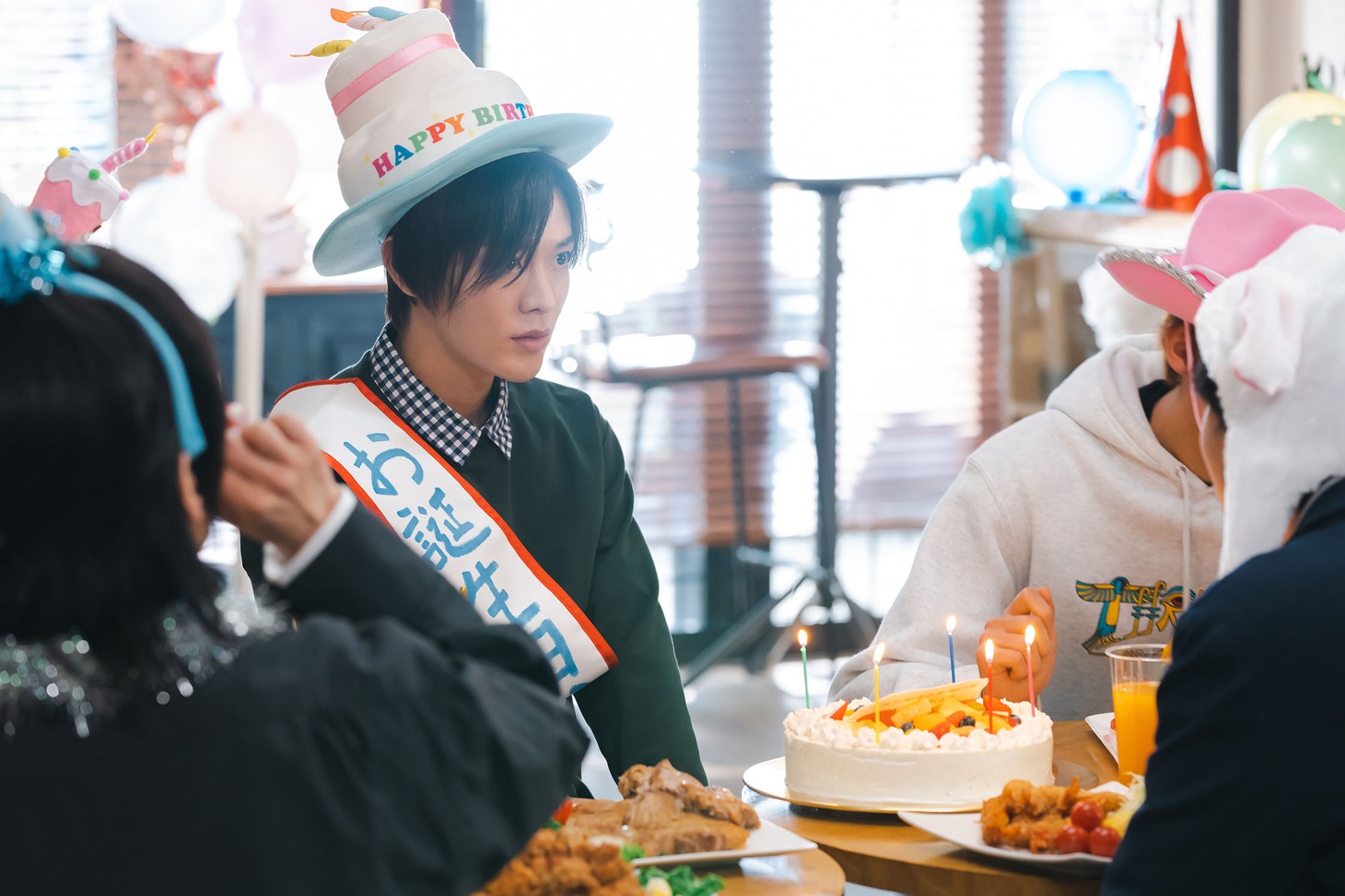 ドラマ「クールドジ男子」最終話の場面写真。