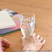 アデリアレトロ台付グラスの使用イメージ。