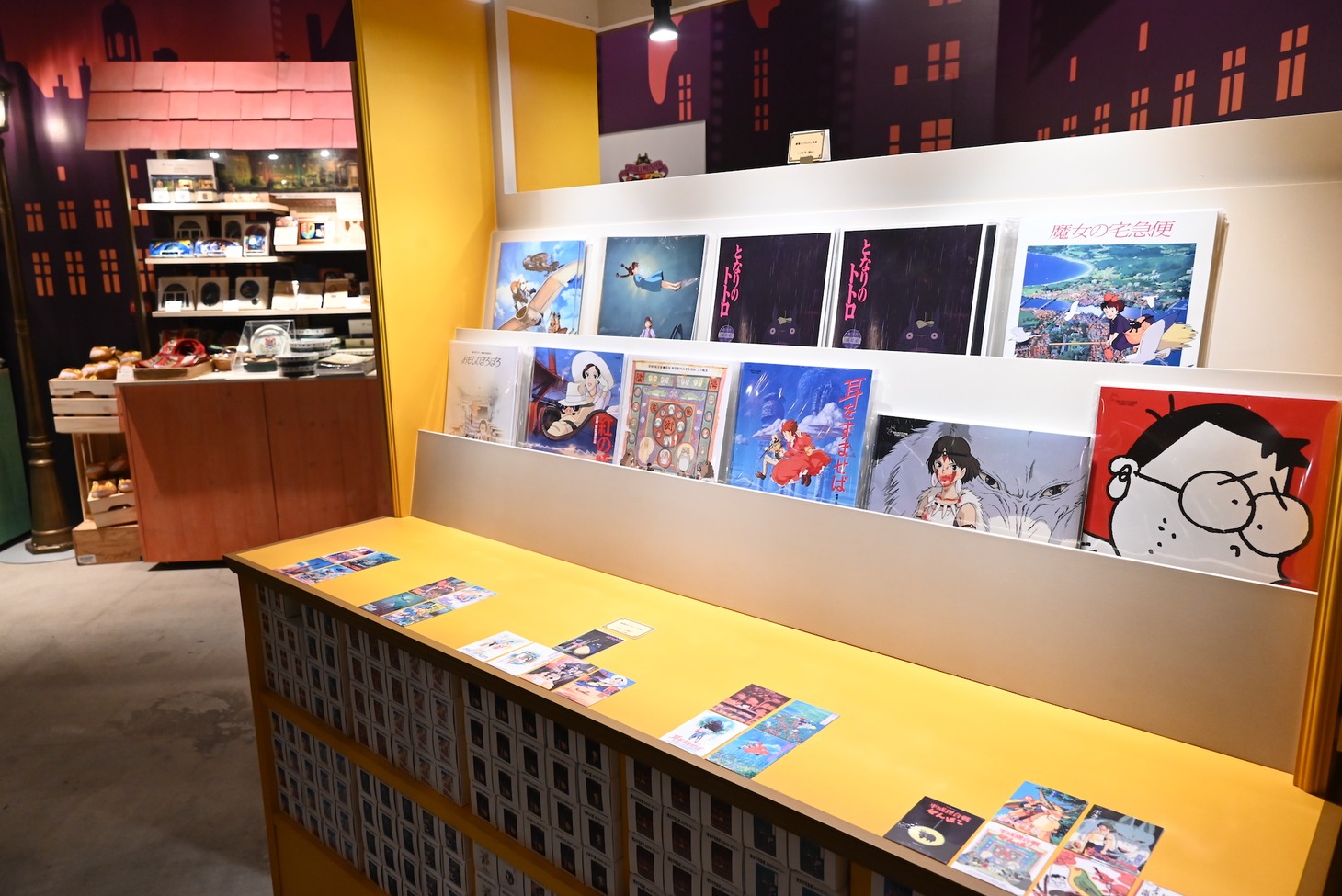 物販スペース (c)Studio Ghibli